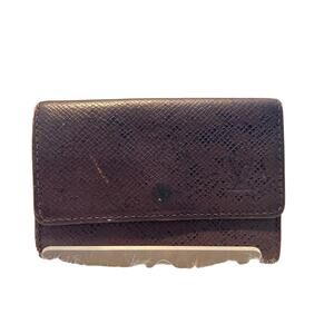 Louis Vuitton Taiga Leather Key Holder (LVXX016)